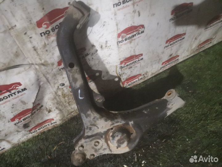 Рычаг подвески передний левый Suzuki Sidekick G16R