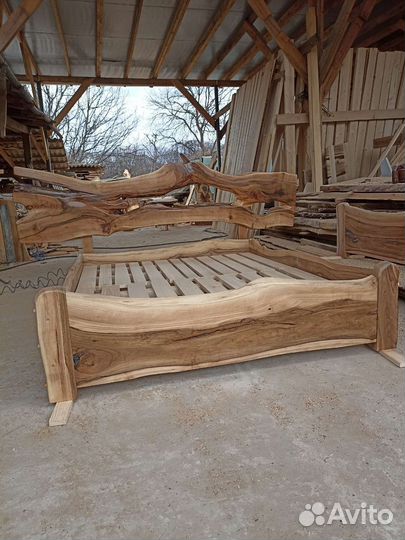 Кровать двухместная