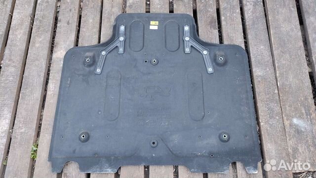 Пыльник двигателя Kia Stinger