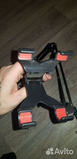 Настольная стойка и насадка для микрофона