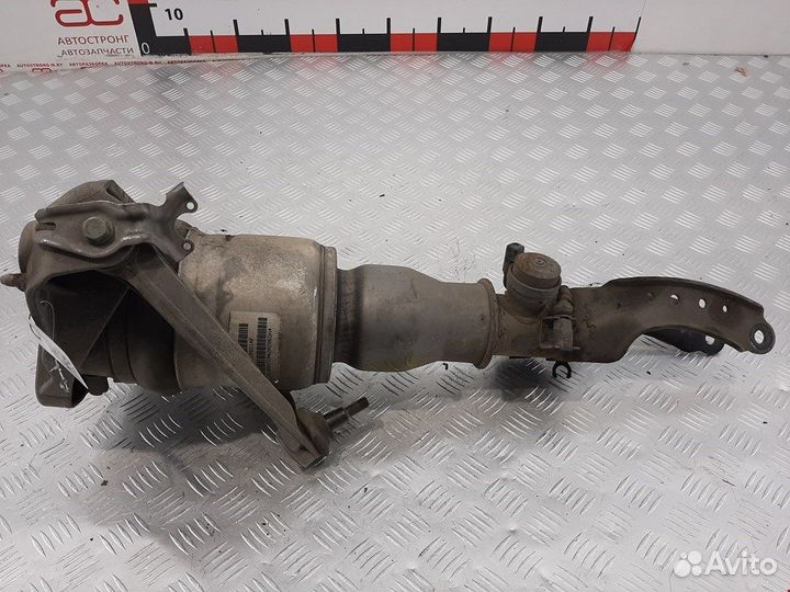 Стойка амортизатора переднего левого Volkswagen Touareg