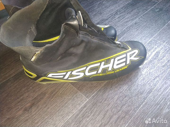 Лыжные ботинки fischer классические