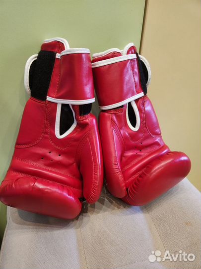 Боксерские перчатки Green Hill, 10 oz