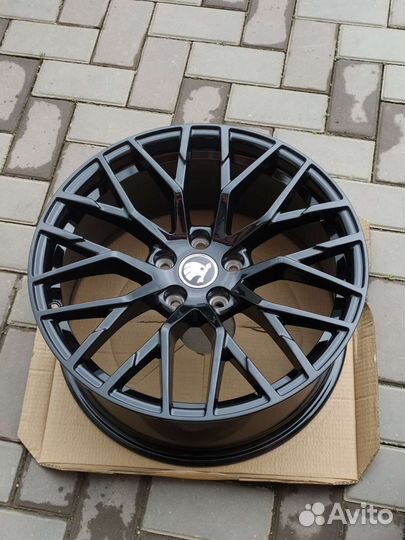 R18/5/112 Skoda Octavia A7 VRS A8, VW Passat b7