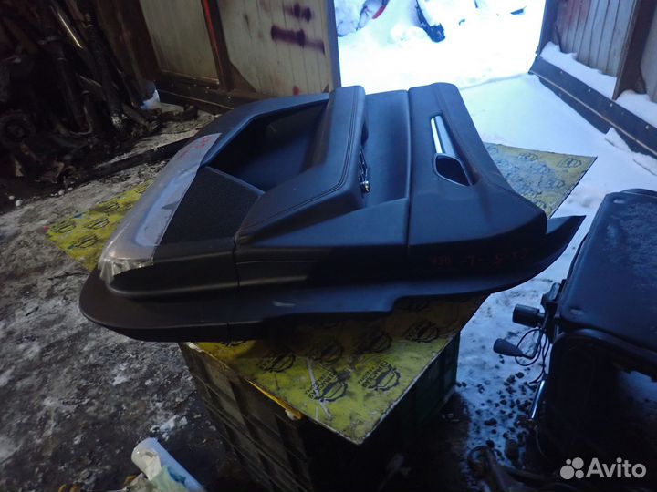 Обшивка двери передней левой Mazda CX 5 2017)