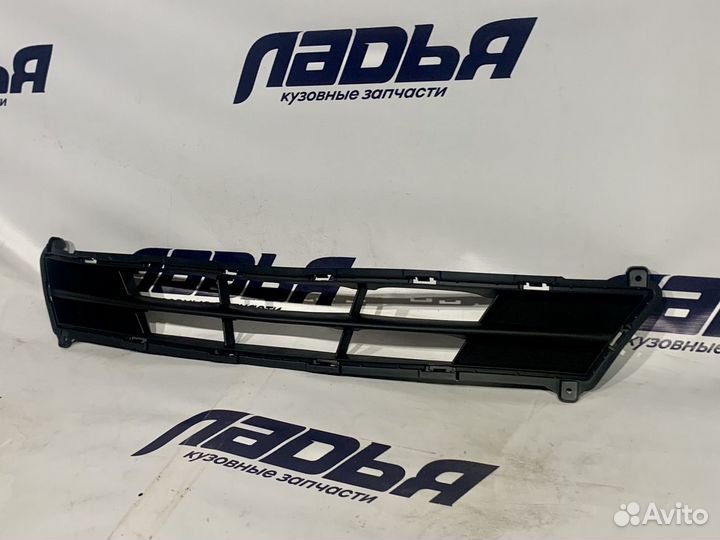 Решетка бампера Hyundai Solaris(14) нижняя