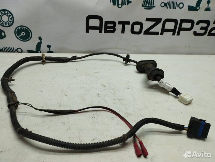 Проводка двери задняя правая Nissan Note E11