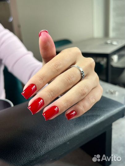 Маникюр 