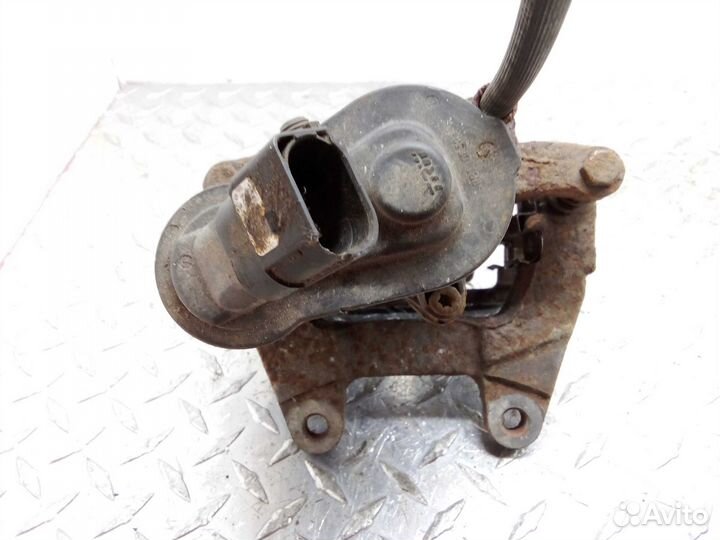 Суппорт задний правый Audi A6 C6