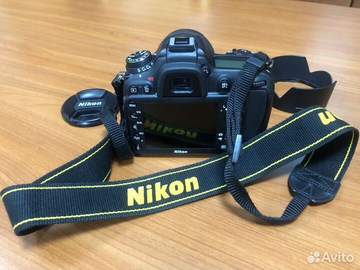 Зеркальный фотоаппарат nikon D7100