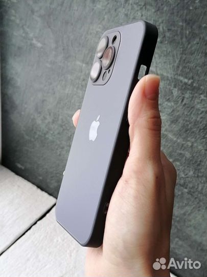 Чехол на iPhone 13 Pro