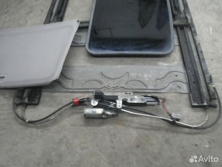 Люк Lincoln Town Car 3 на запчасти