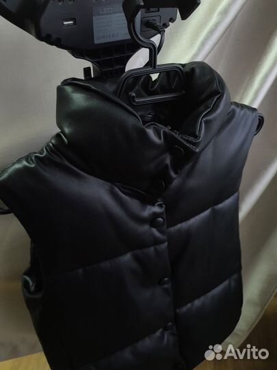 Жилет женский. Безрукавка женская