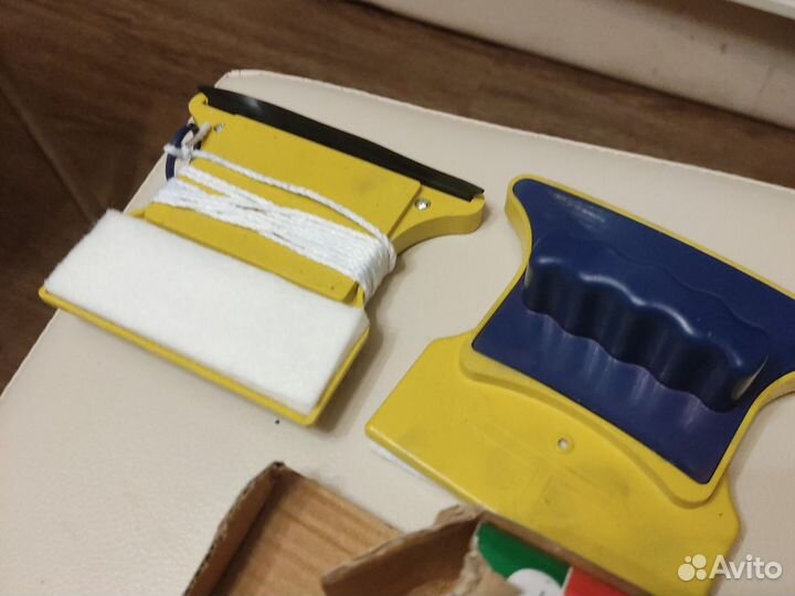 Магнитная Щётка для мытья окон