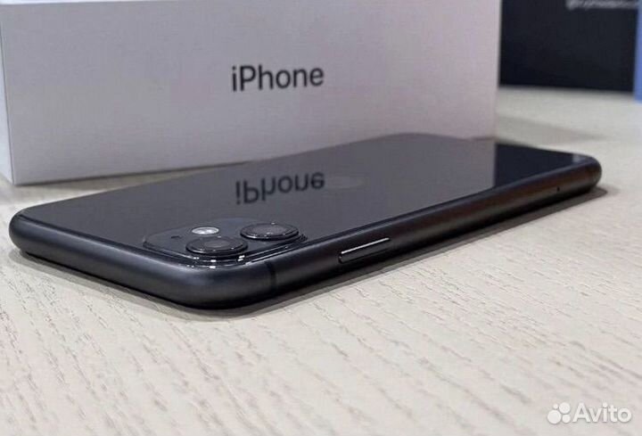 iPhone 11, 64 ГБ