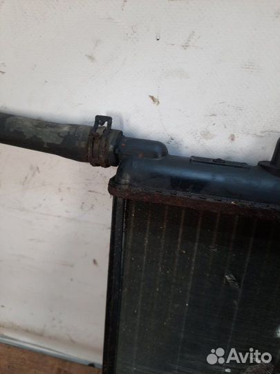 Радиатор основной Peugeot 307 хэтчбэк 5 дв. 1.6