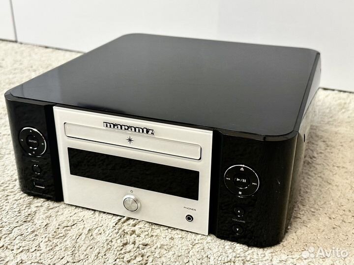 CD-ресивер Marantz M-CR610