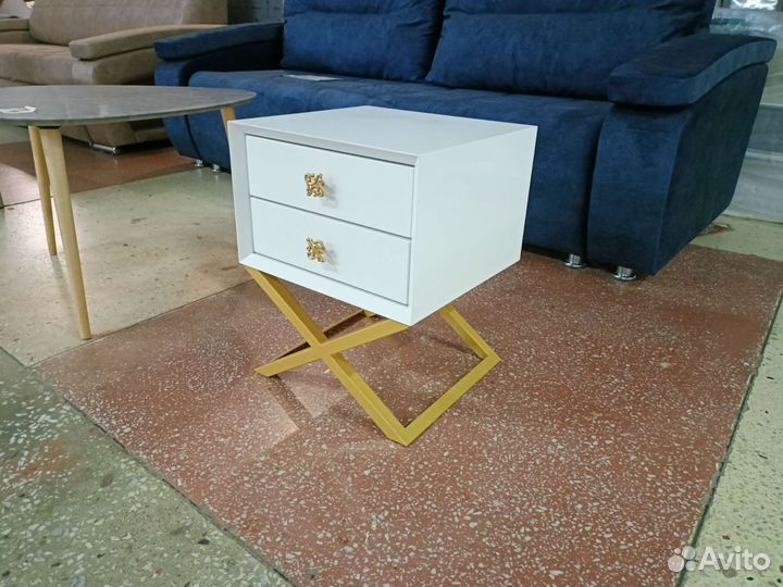 Тумбы мобильные, прикроватные, навесные