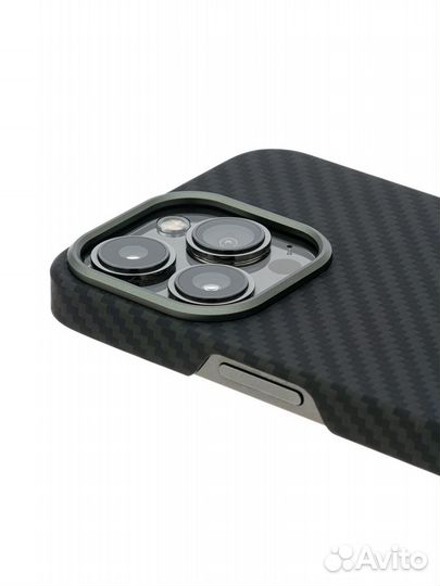 Карбоновый чехол iPhone 13 Pro