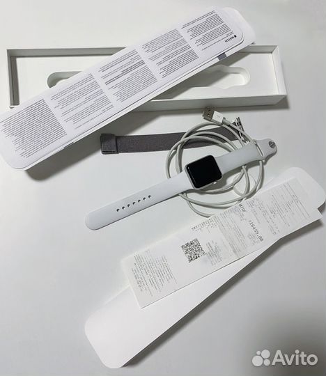 Apple Watch Series 3, 38 мм