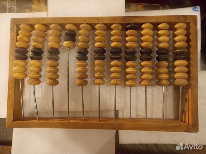 Счеты - лучший подарок бухгалтеру