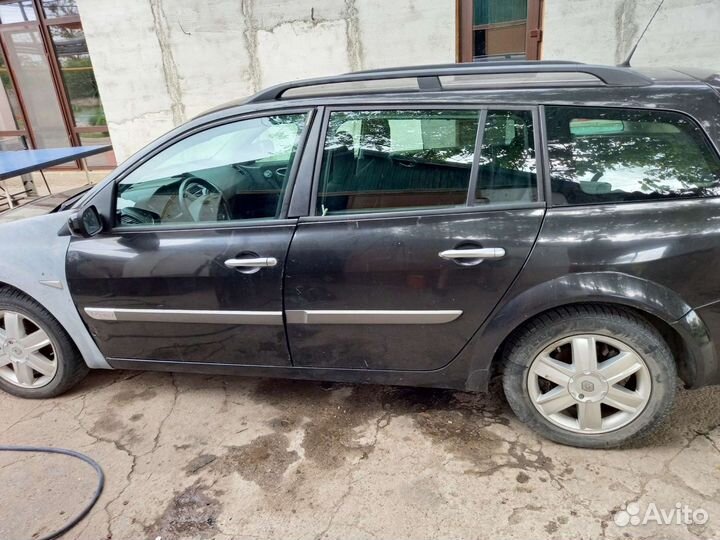 Renault Megane 1.6 МТ, 2006, битый, 220 000 км