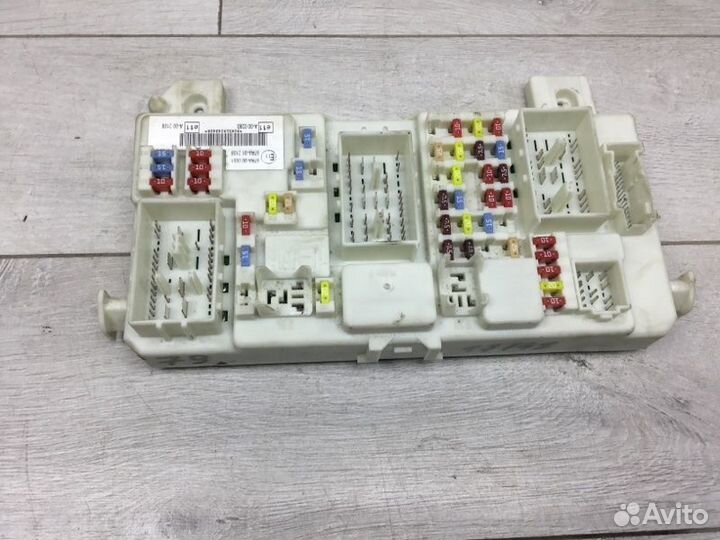 Корпус блока предохранителей Ford Focus универсал