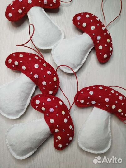 Набор ёлочных игрушек из фетра Грибы