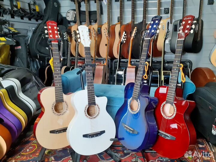 Акустическая гитара