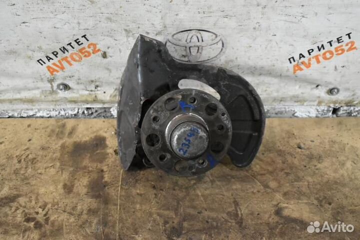 Кулак поворотный передний правый Mercedes-Benz