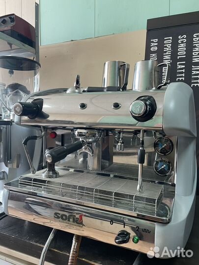 Кофемашина sofya италия + кофемолка