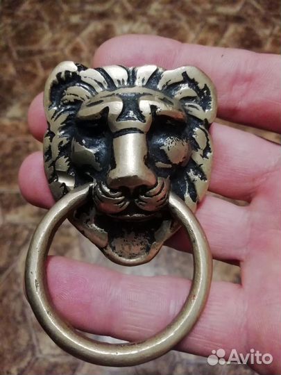 Дверная ручка латунь