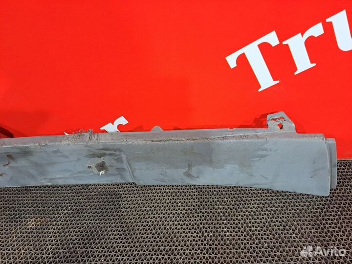 Накладка бампера центральная часть