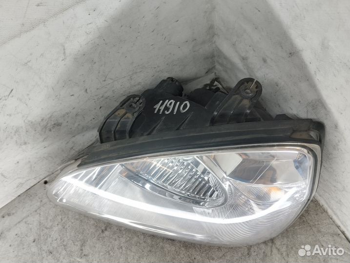 Фара левая KIA Carens 2002 - 2006 год