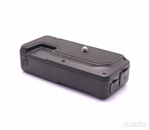 Беспроводной передатчик файлов Nikon WT-7B в упаковке