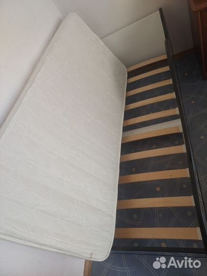 Детская кровать машина бу с матрасом