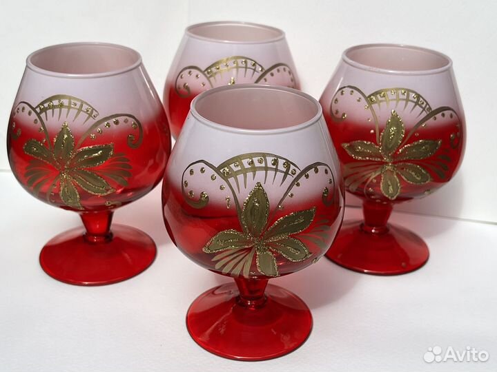 Бокалы + рюмки из красного стекла