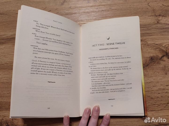 Книга Harry Potter and the Cursed Child