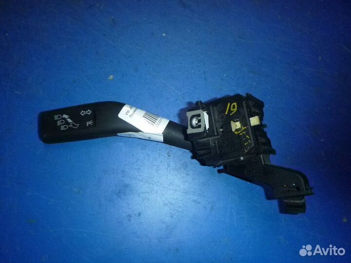 Переключатель поворотов подрулевой Volkswagen jett