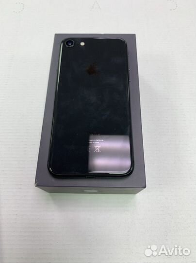 iPhone 8, 64 ГБ