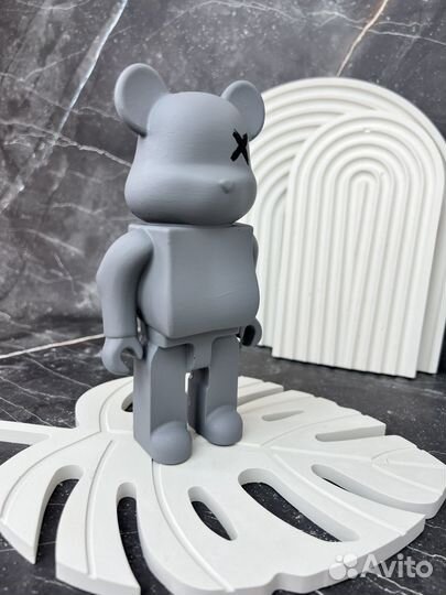 Мишка bearbrick