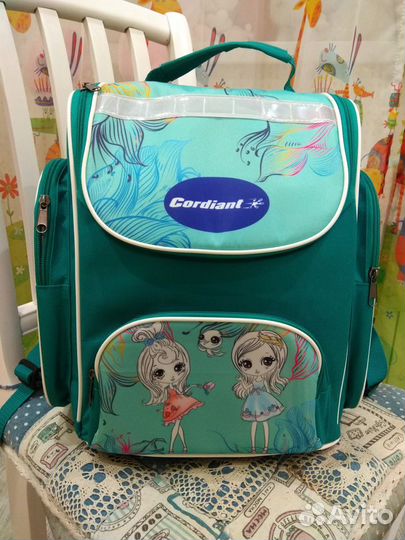 Новый рюкзак для школы