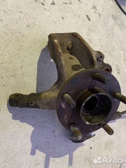 Поворотный кулак ford focus 2