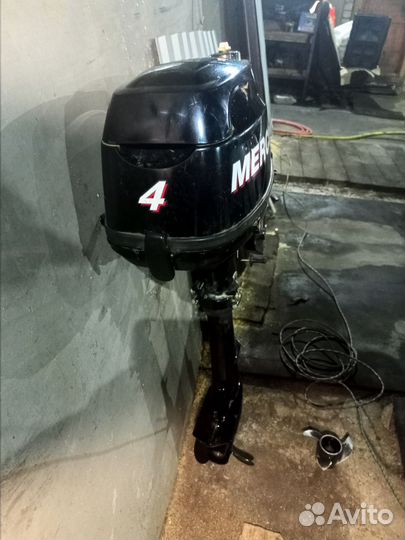 Лодочный мотор