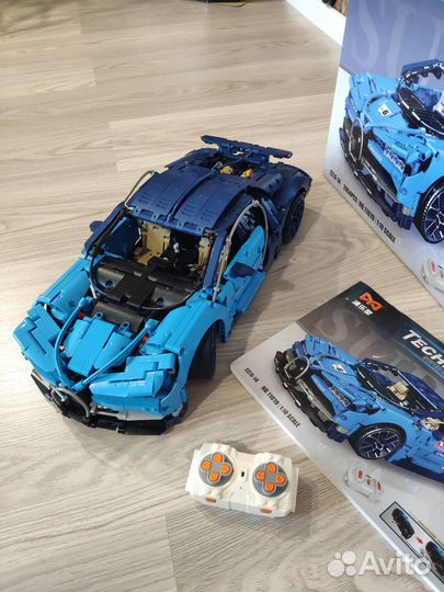 Аналог Lego Technic Bugatti Chiron с моторизацией
