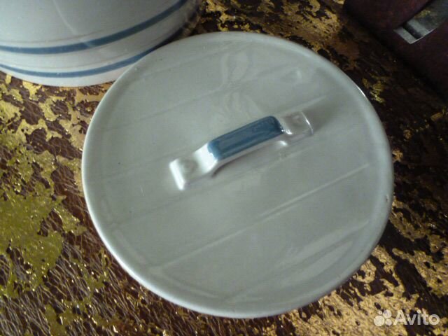 Бочонок с крышкой керамический