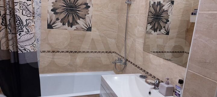 2-к. квартира, 53,3 м², 12/17 эт.