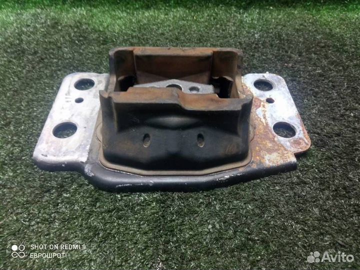 Подушка кпп левая Ford Mondeo 4 (2007-2015)