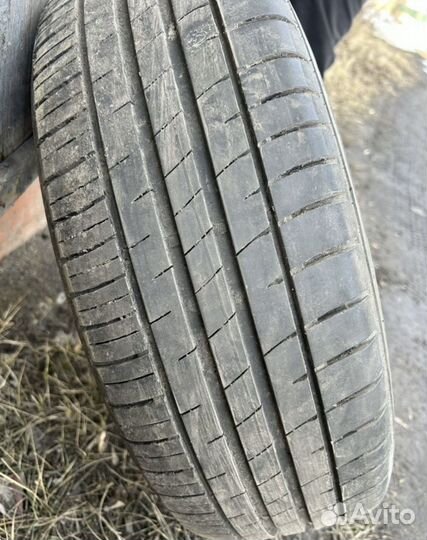 Accelera 651 16.00/20 R16