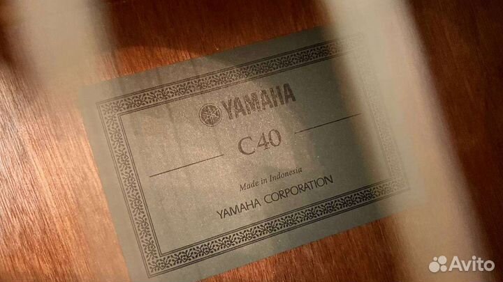 Классическая гитара yamaha c40 (4/4)